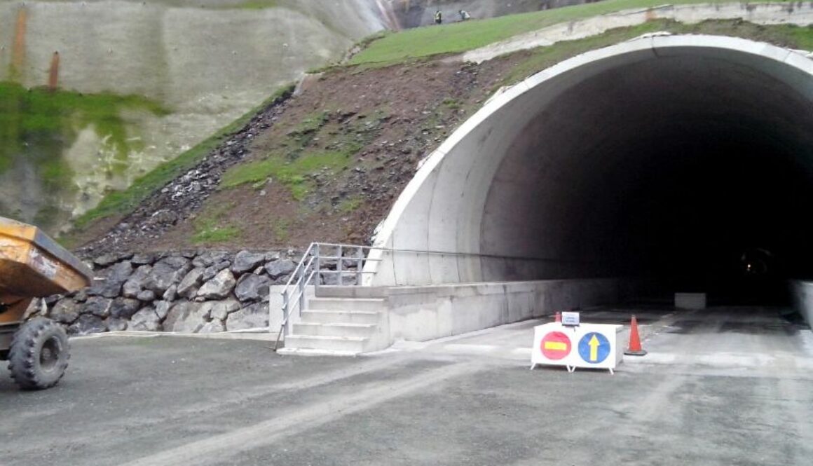 Construction Aramaio Tunnel
